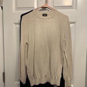 Men’s cream sweater